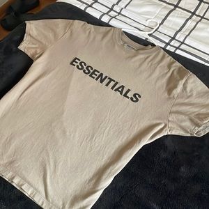Essential t shirt
